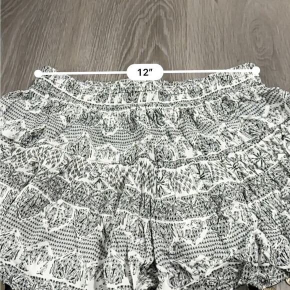 LF Millau Black & White Printed Embellished Coin Pom Tank & Shorts Set Size M - Picture 8 of 10